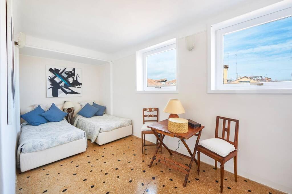 Ca' Fenice, Charming Apartment In San Marco, Sleep 7 Венеція Екстер'єр фото