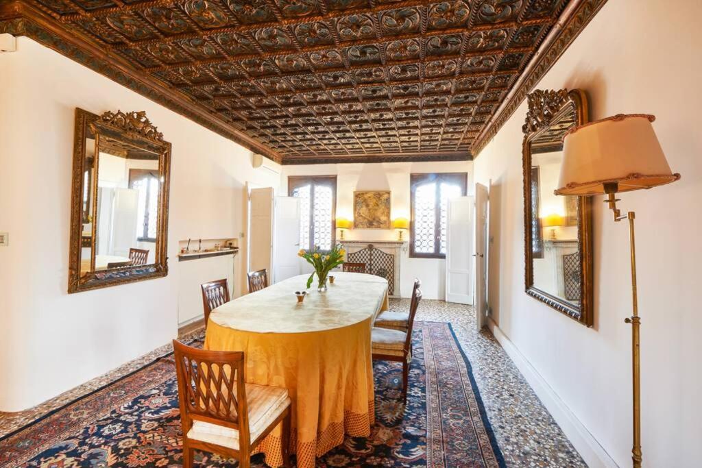 Ca' Fenice, Charming Apartment In San Marco, Sleep 7 Венеція Екстер'єр фото