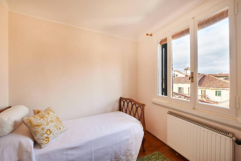 Ca' Fenice, Charming Apartment In San Marco, Sleep 7 Венеція Екстер'єр фото