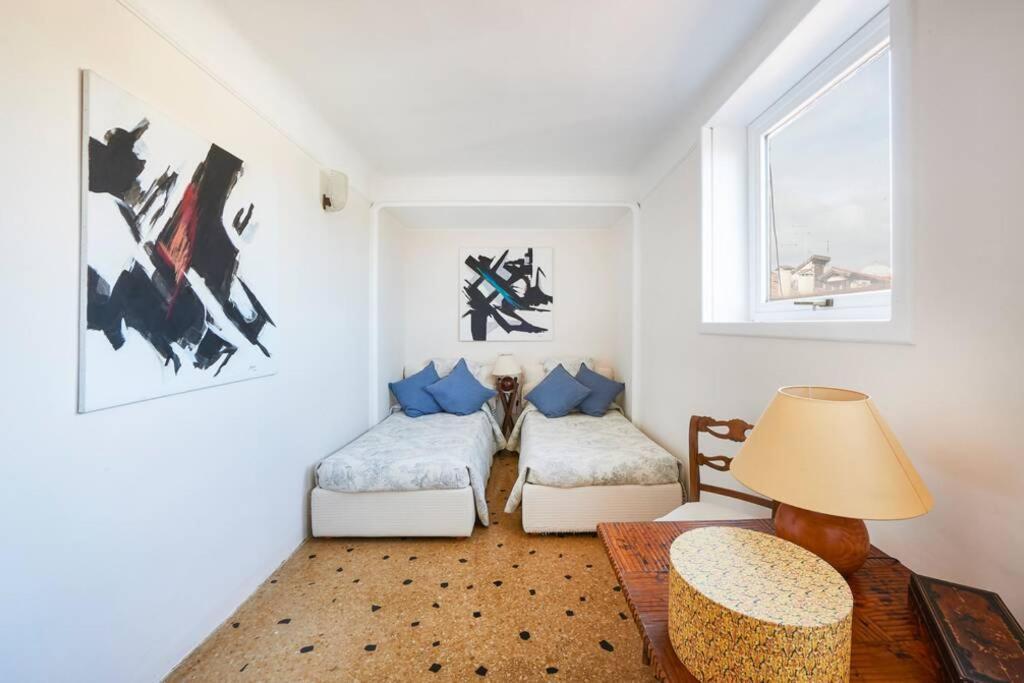 Ca' Fenice, Charming Apartment In San Marco, Sleep 7 Венеція Екстер'єр фото