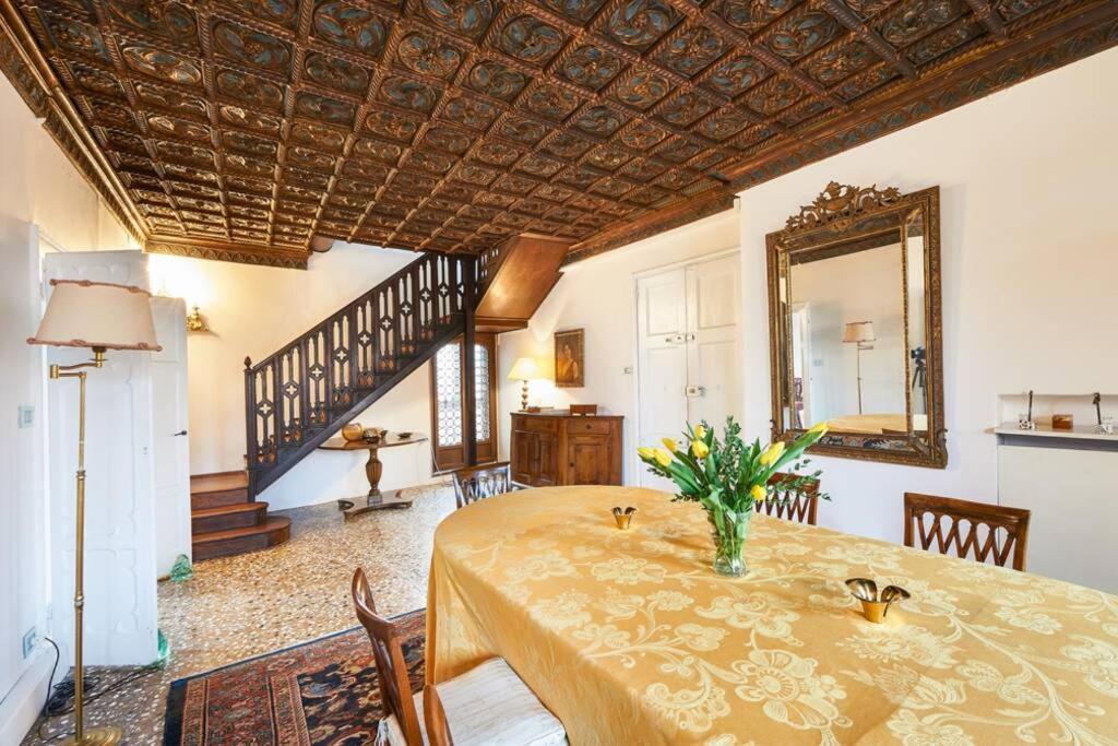 Ca' Fenice, Charming Apartment In San Marco, Sleep 7 Венеція Екстер'єр фото