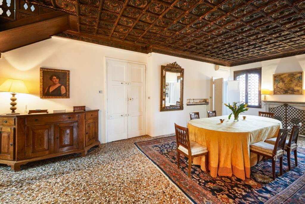 Ca' Fenice, Charming Apartment In San Marco, Sleep 7 Венеція Екстер'єр фото